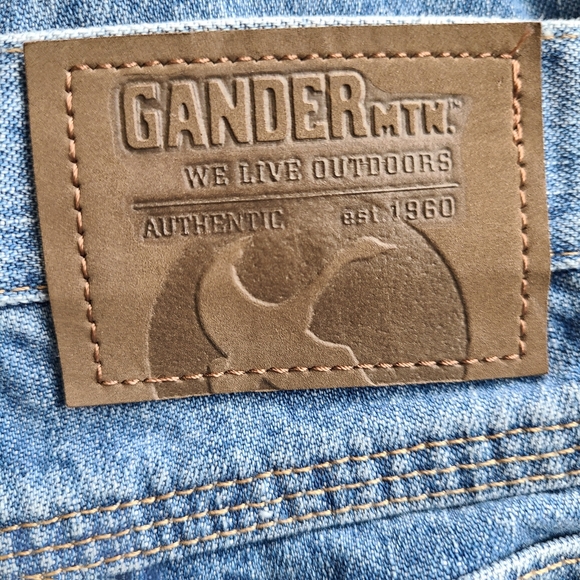 (873) Gander Mountain Men's Classic Relaxed Fit Straight leg Jeans, Size:44/32 - Picture 13 of 17